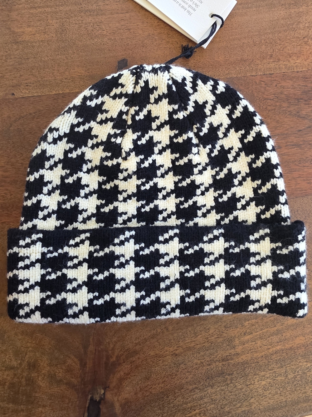 Brunette The Label Black & White Houndstooth Knit Beanie